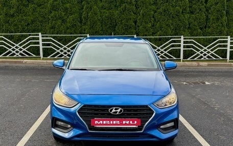 Hyundai Solaris II рестайлинг, 2018 год, 750 000 рублей, 2 фотография