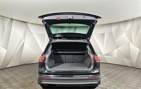Volkswagen Tiguan II, 2018 год, 2 273 000 рублей, 12 фотография