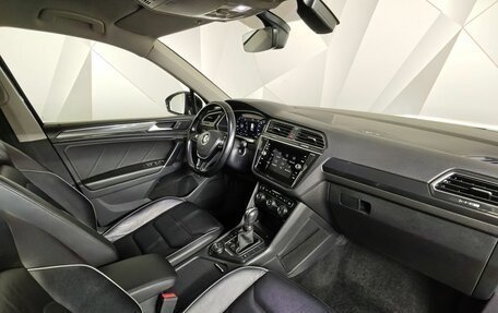 Volkswagen Tiguan II, 2018 год, 2 273 000 рублей, 13 фотография