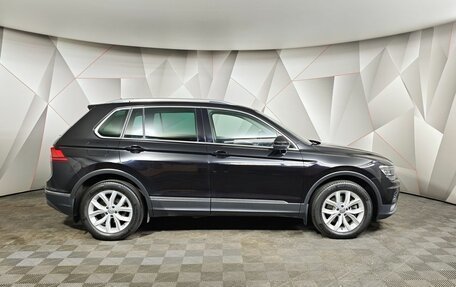 Volkswagen Tiguan II, 2018 год, 2 273 000 рублей, 6 фотография