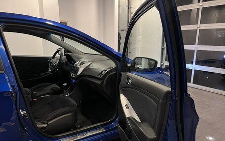 Hyundai Solaris II рестайлинг, 2011 год, 515 000 рублей, 24 фотография