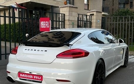 Porsche Panamera II рестайлинг, 2013 год, 3 700 000 рублей, 3 фотография