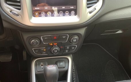 Jeep Compass II, 2020 год, 2 000 000 рублей, 15 фотография