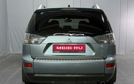 Mitsubishi Outlander III рестайлинг 3, 2007 год, 1 300 000 рублей, 4 фотография