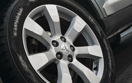 Mitsubishi Outlander III рестайлинг 3, 2007 год, 1 300 000 рублей, 7 фотография