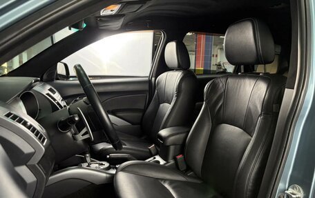 Mitsubishi Outlander III рестайлинг 3, 2007 год, 1 300 000 рублей, 11 фотография