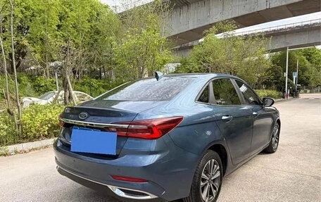 Ford Escort, 2023 год, 980 007 рублей, 3 фотография