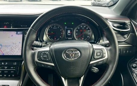 Toyota Harrier, 2018 год, 2 190 000 рублей, 11 фотография