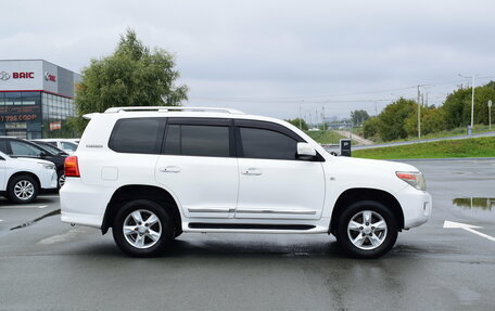 Toyota Land Cruiser 200, 2011 год, 2 197 000 рублей, 6 фотография
