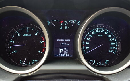 Toyota Land Cruiser 200, 2011 год, 2 197 000 рублей, 19 фотография
