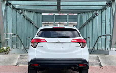 Honda Vezel, 2022 год, 1 252 001 рублей, 5 фотография