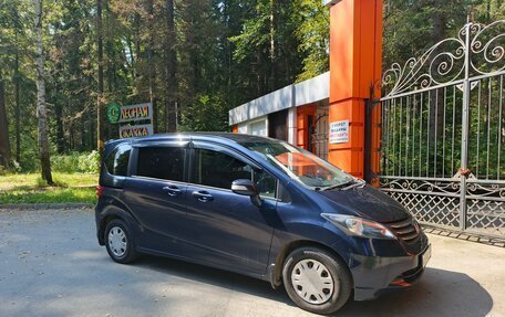 Honda Freed I, 2009 год, 800 000 рублей, 4 фотография