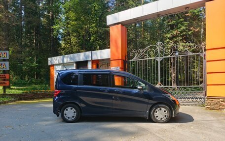 Honda Freed I, 2009 год, 800 000 рублей, 5 фотография
