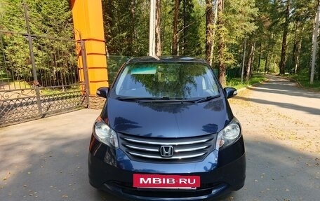 Honda Freed I, 2009 год, 800 000 рублей, 2 фотография