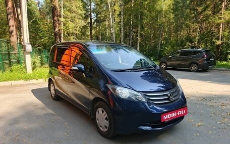Honda Freed I, 2009 год, 800 000 рублей, 3 фотография