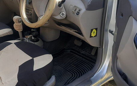Toyota Platz, 2001 год, 450 000 рублей, 9 фотография