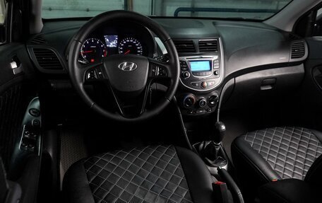 Hyundai Solaris II рестайлинг, 2012 год, 699 000 рублей, 6 фотография