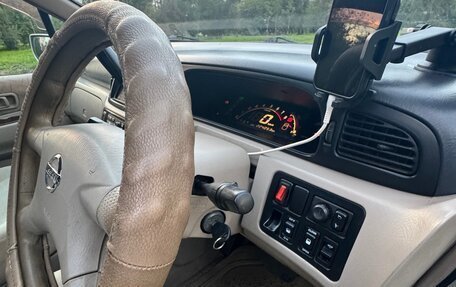 Nissan Liberty, 2001 год, 320 000 рублей, 9 фотография