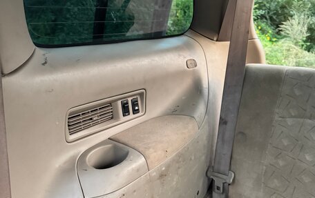 Nissan Liberty, 2001 год, 320 000 рублей, 21 фотография