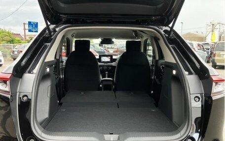 Honda Vezel, 2023 год, 1 800 325 рублей, 18 фотография