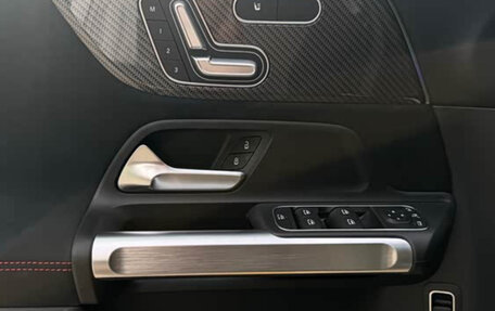 Mercedes-Benz GLB, 2022 год, 2 690 000 рублей, 10 фотография