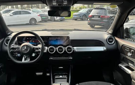 Mercedes-Benz GLB, 2022 год, 2 690 000 рублей, 13 фотография