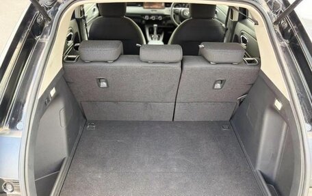 Honda Vezel, 2022 год, 1 780 325 рублей, 39 фотография
