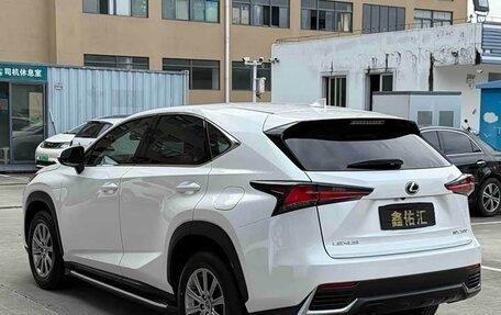 Lexus NX, 2022 год, 2 750 000 рублей, 4 фотография