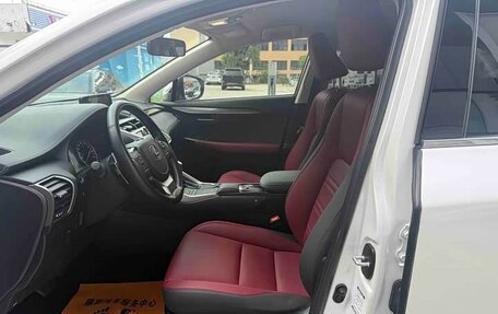 Lexus NX, 2022 год, 2 750 000 рублей, 7 фотография