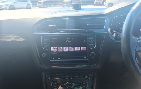 Volkswagen Tiguan II, 2017 год, 1 830 000 рублей, 14 фотография