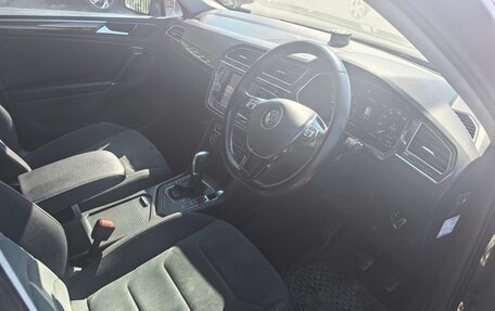 Volkswagen Tiguan II, 2017 год, 1 830 000 рублей, 13 фотография