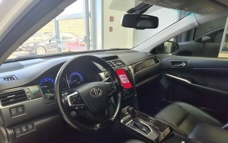 Toyota Camry, 2016 год, 2 370 000 рублей, 7 фотография