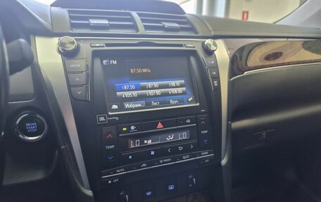 Toyota Camry, 2016 год, 2 370 000 рублей, 13 фотография