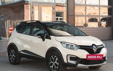 Renault Kaptur I рестайлинг, 2019 год, 1 700 000 рублей, 3 фотография
