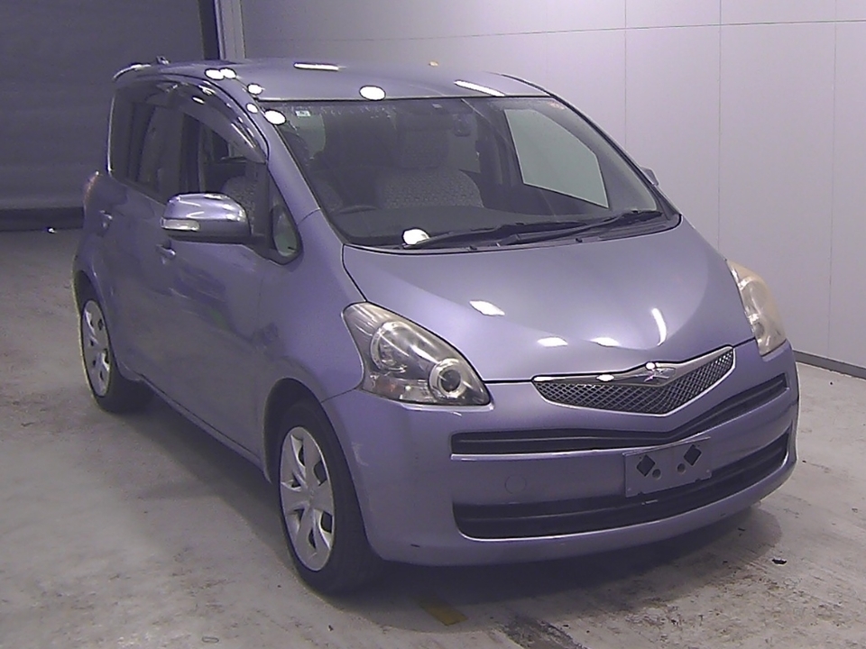 Toyota Ractis I, 2010 год, 961 000 рублей, 1 фотография