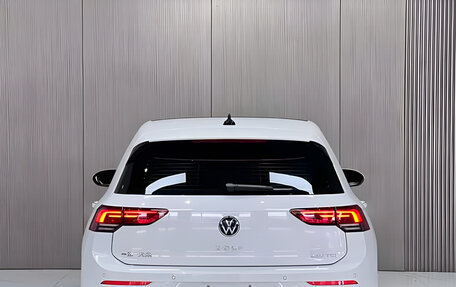 Volkswagen Golf VIII, 2023 год, 2 010 000 рублей, 5 фотография