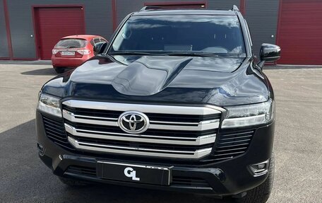 Toyota Land Cruiser, 2023 год, 10 200 000 рублей, 2 фотография