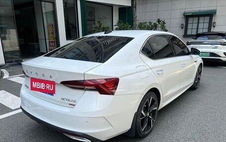 Skoda Octavia IV, 2023 год, 1 760 000 рублей, 5 фотография