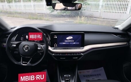 Skoda Octavia IV, 2023 год, 1 620 000 рублей, 12 фотография