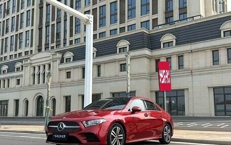 Mercedes-Benz A-Класс, 2019 год, 1 600 008 рублей, 1 фотография