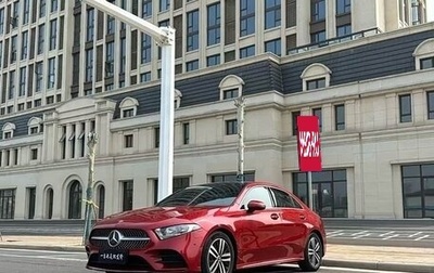 Mercedes-Benz A-Класс, 2019 год, 1 600 008 рублей, 1 фотография