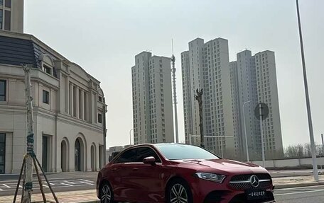 Mercedes-Benz A-Класс, 2019 год, 1 600 008 рублей, 3 фотография