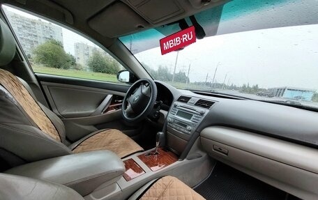 Toyota Camry, 2011 год, 1 650 000 рублей, 10 фотография