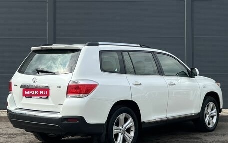 Toyota Highlander III, 2012 год, 1 790 000 рублей, 5 фотография
