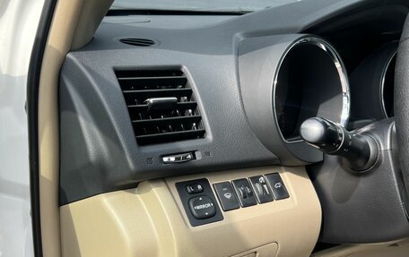 Toyota Highlander III, 2012 год, 1 790 000 рублей, 19 фотография