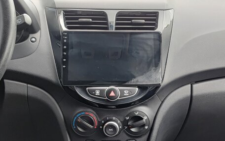 Hyundai Solaris II рестайлинг, 2014 год, 980 000 рублей, 18 фотография