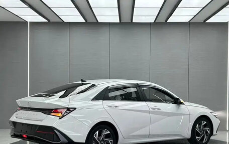 Hyundai Elantra, 2023 год, 1 340 888 рублей, 6 фотография