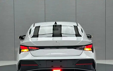 Hyundai Elantra, 2023 год, 1 340 888 рублей, 5 фотография