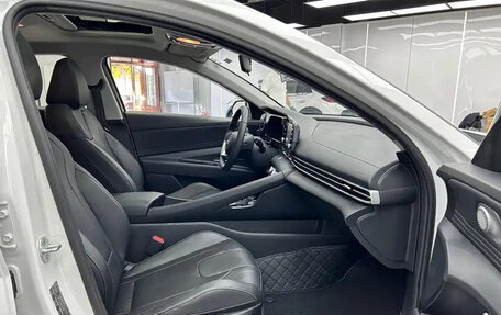 Hyundai Elantra, 2023 год, 1 340 888 рублей, 10 фотография