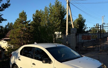 Renault Logan II, 2014 год, 570 000 рублей, 2 фотография